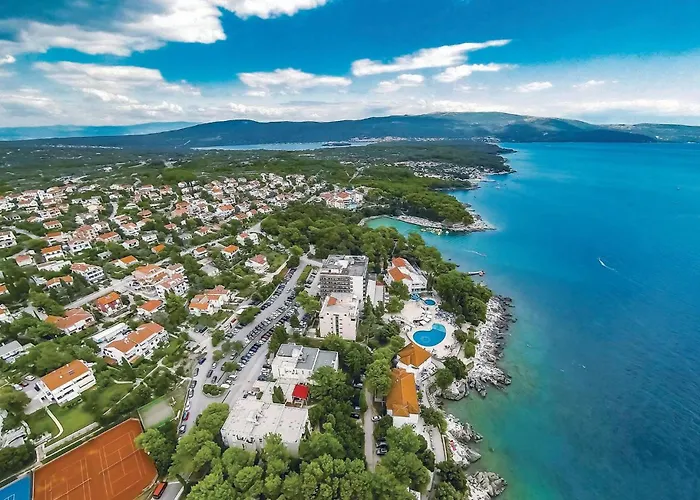 4 Bedroom Gorgeous In Krk *