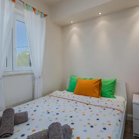 Dom wakacyjny 4 Bedroom Gorgeous In Krk *