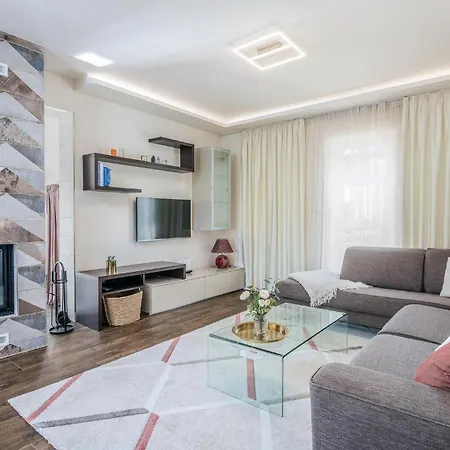 4 Bedroom Gorgeous In Krk Dom wakacyjny