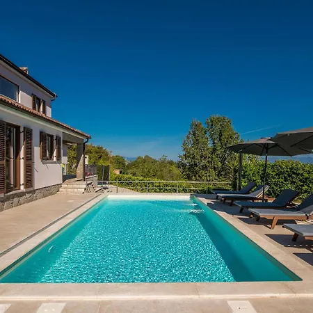 Dom wakacyjny 4 Bedroom Gorgeous In Krk *