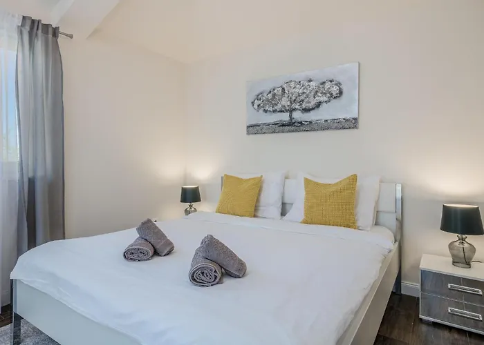 Semesterbostad 4 Bedroom Gorgeous In Krk *